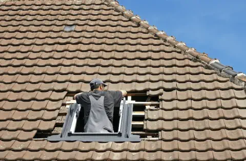 Pose de velux - Dore-l'Église